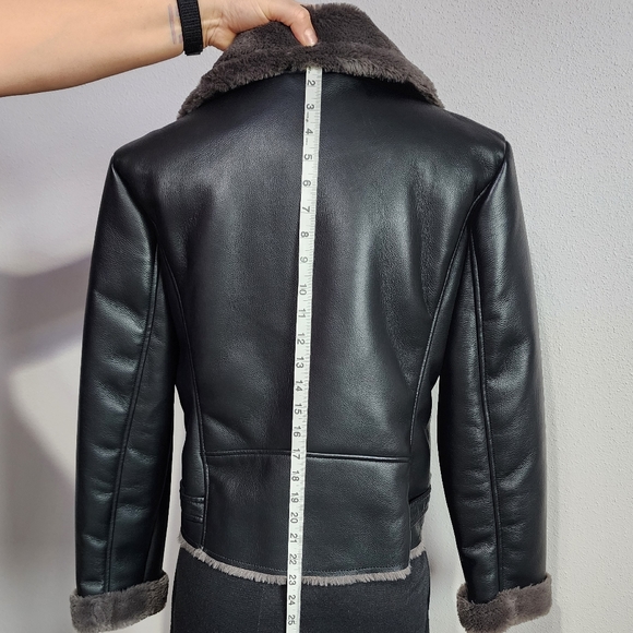 Women's Large, charcoal faux leather coat. - Picture 4 of 7